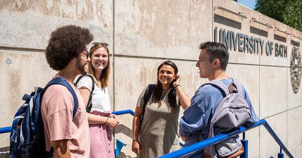 Trường Quản lý Đại học Bath: Nền tảng vững chắc cho sự nghiệp toàn cầu