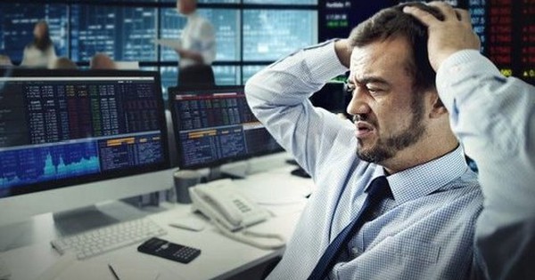 Phiên 1/4: Khối ngoại tiếp đà bán ròng gần 500 tỷ đồng, tâm điểm "xả" mạnh một cổ phiếu chứng khoán