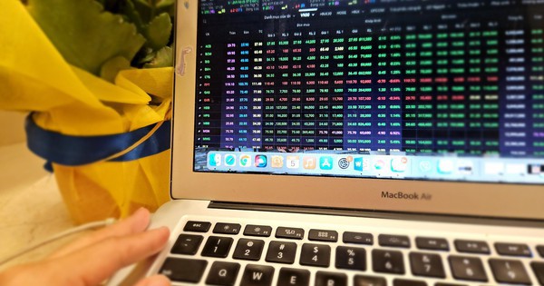 Chứng khoán ngày mai, 2-4: VN-Index "thoát hiểm" giờ chót, nhịp chỉnh đã kết thúc?