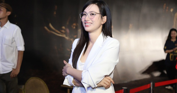Nữ diễn viên phim "doanh thu cao nhất lịch sử" đến trễ có thái độ thế nào mà lại gây chú ý?