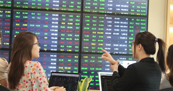 Tổng thống Trump hoãn thuế đối ứng: Chứng khoán Việt "tím rịm", điều gì xảy ra tiếp theo?