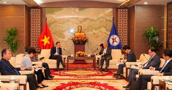 EVN thảo luận điện hạt nhân với tập đoàn đang quản lý một nửa công suất điện của Hàn Quốc