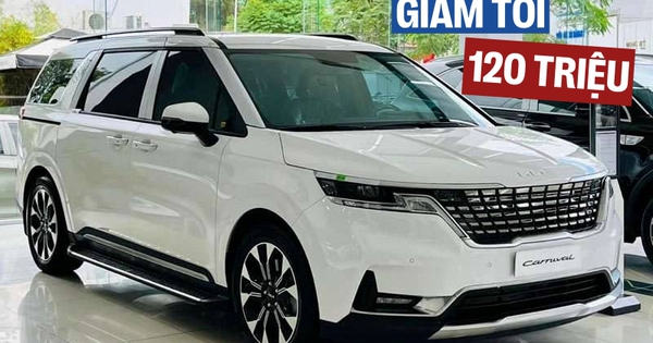 Kia Carnival dọn kho bản máy xăng, giảm giá 120 triệu tại đại lý: Giá thực tế còn 1,639 tỷ đồng, khách mua phải đánh đổi bằng mẫu mã