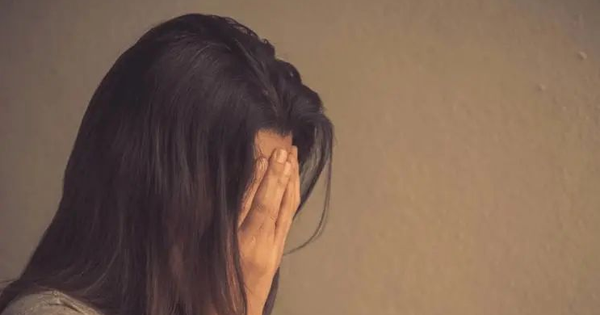 2h sáng, người mẹ rầu rĩ tìm đến DeepSeek: "Sao con ghét tôi?" - AI đáp một câu khiến chị run người: "Con chị đang..."