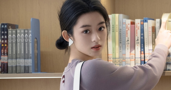 Nữ thần 18 tuổi đẹp như Hoa hậu còn học giỏi xuất chúng, nhìn điểm thi đại học mà ai cũng choáng