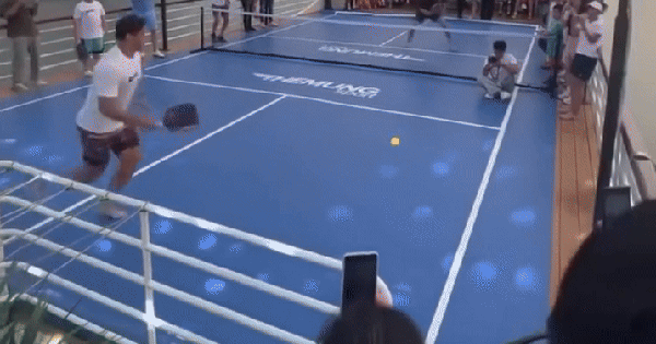 Tranh cãi xung quanh hình ảnh chơi pickleball trên du thuyền