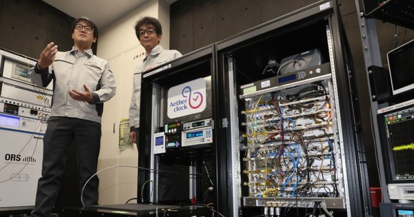 Ngắm chiếc đồng hồ "lạ" nhất thế giới có giá 85 tỷ đồng, ai sẽ mua?