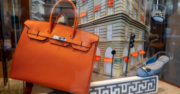 Hermès vượt qua LVMH, trở thành công ty xa xỉ phẩm giá trị nhất thế giới