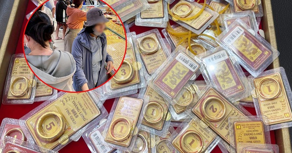 Người phụ nữ ở Hà Nội mang 300 chỉ đi bán vào ngày giá vàng vượt 115 triệu, nghe số lãi mà choáng