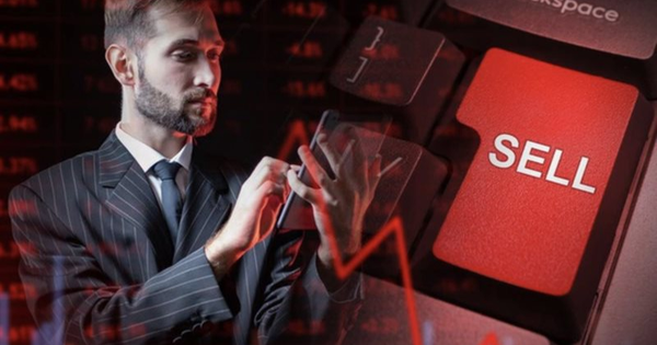 Phiên 17/4: Khối ngoại bán ròng đột biến gần 4.600 tỷ đồng, cổ phiếu nào bị "xả" mạnh nhất?