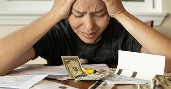 Người phụ nữ tại Hà Nội bị cuốn vào chuỗi lừa đảo, tài khoản "bay hơi" hàng trăm triệu đồng