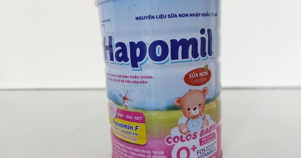 Thêm một bệnh viện thu hồi sữa của công ty trong đường dây sản xuất sữa giả