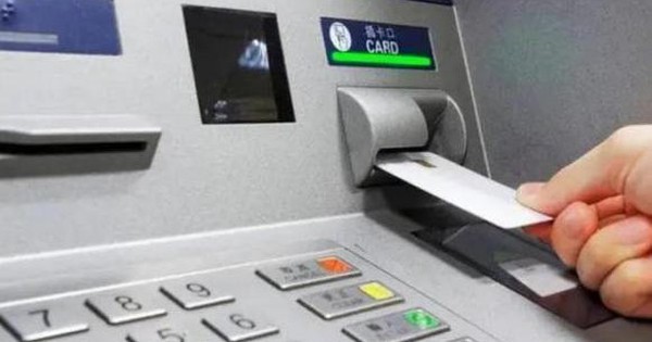 Tài khoản 4 năm không sử dụng bỗng phát sinh loạt giao dịch chuyển khoản, người đàn ông lập tức đến ngân hàng rút 125 triệu: Cảnh sát vào cuộc điều tra