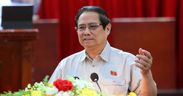 Thủ tướng Phạm Minh Chính chỉ đạo xử lý doanh nghiệp găm hàng, đội giá, buôn lậu vàng