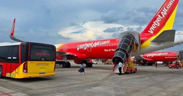 Hãng hàng không của tỷ phú Nguyễn Thị Phương Thảo xin lỗi khách hàng, đền bù voucher lên tới 1 triệu đồng