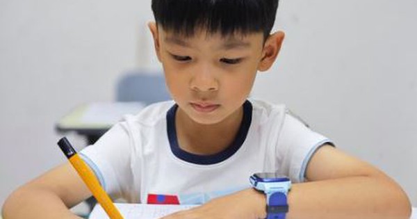 Học sinh tiểu học tả "nhà của bà nội": Có rất nhiều thứ nhưng lại mất đi 1 thứ, giáo viên đọc xong nước mắt chảy từng hàng