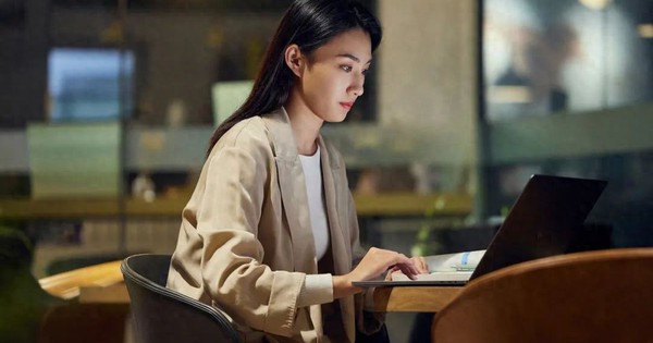 Bí kíp "sinh tồn" nơi công sở gói gọn trong 2 CHỮ: Ai hiểu sẽ tránh được thị phi, đi làm được sếp và đồng nghiệp coi trọng