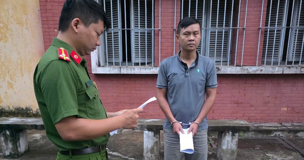 Công an TP HCM bắt một nhân viên công ty dược