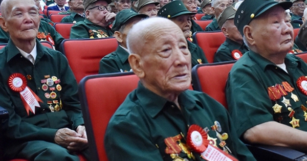 Bộ Nội vụ đề xuất tăng gần gấp đôi trợ cấp cho thanh niên xung phong