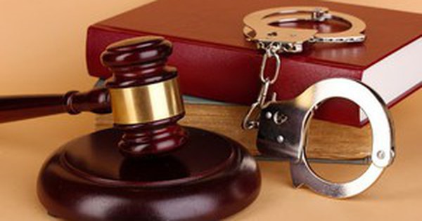 "Bịa chuyện" mua lại được lô đất không trúng đấu giá để chiếm đoạt hơn 936 triệu đồng, đối tượng dùng toàn bộ số tiền đánh bạc qua mạng