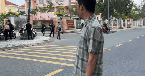 Ngôi sao duy nhất đóng cả 8 phần Lật Mặt: Đại gia ngầm sở hữu hàng loạt căn hộ ở Quận 1, lấy vợ kém 26 tuổi