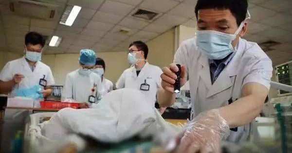Ngày càng nhiều người bị nhồi máu não, bác sĩ nhắc nhở: 3 thói quen sau bữa ăn sẽ đẩy nhanh nhồi máu não cần tránh xa