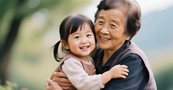 Trong lòng trẻ, ai có vị trí cao nhất? Bố? Mẹ hay là Ông bà - Đây chính là đáp án!