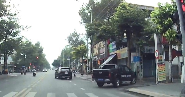 Xe biển xanh của Thanh tra giao thông Bình Dương vượt đèn đỏ, tài xế khai do "đau bụng"