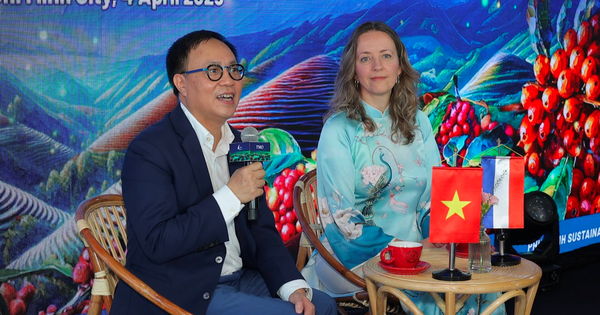 Phúc Sinh nhận thêm 15 triệu USD từ ngân hàng Hà Lan, ông Phan Minh Thông cũng vui mừng thông báo “tiêu và cà phê sang Mỹ có thuế bằng 0”