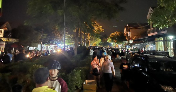 NÓNG: Đang dựng lại hiện trường vụ người mẹ nghi giết con để trục lợi bảo hiểm, ngàn người theo dõi