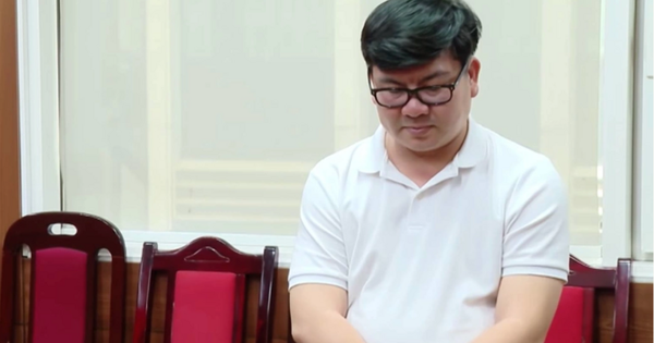 Quang Linh Vlogs, Hằng Du Mục bị bắt: Ai chỉ đạo mua bột rau củ để làm kẹo Kera?