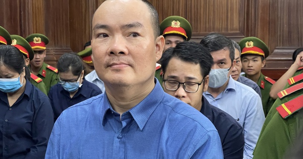 Liên quan sai phạm tại Trung tâm Dạy nghề Lái xe Sài Gòn, 2 cựu lãnh đạo sở hầu toà