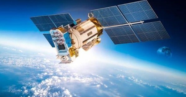 Amazon phóng vệ tinh Internet cạnh tranh với SpaceX