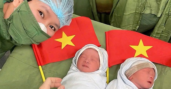 Cặp sinh đôi ở Nghệ An chào đời đúng ngày 30/4, bố mẹ đặt cho cái tên "nghe là biết sinh ngày nào"
