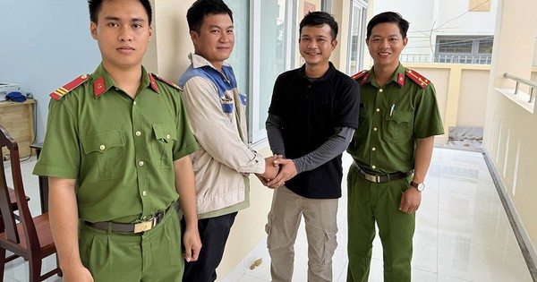 Người đàn ông đến trình báo, công an lập tức tiến hành xác minh nguồn gốc 500 triệu đồng bất ngờ được chuyển vào tài khoản Vietcombank
