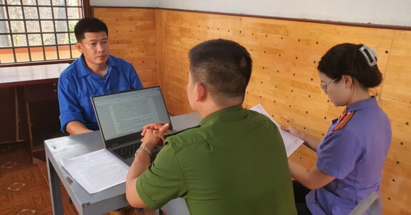 Bắt tạm giam một nguyên Phó Chủ tịch UBND xã vì hành vi lừa đảo