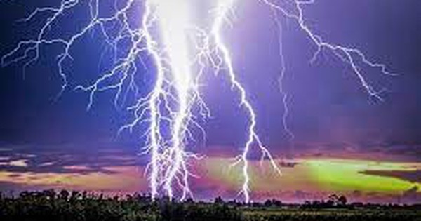 Người đàn ông bị sét đánh tử vong trong lúc làm ruộng