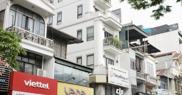 Nhà mặt phố trung tâm Hà Nội 'nóng' trở lại, siêu đắt đỏ vẫn hút khách mua