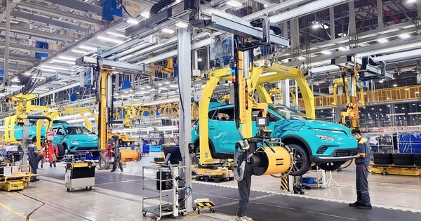 Bỏ xa Grab, Xanh SM của ông Phạm Nhật Vượng lấn sân thị trường 9 tỷ USD, sở hữu "vũ khí" đối thủ không có