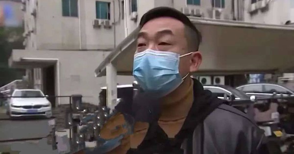 Người đàn ông mua bảo hiểm 3,3 tỷ đồng cho con, 7 năm sau cần tiền đi rút thì được thông báo: “Chỉ giải ngân khi con anh mất”