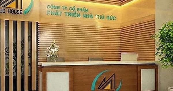 Một cổ phiếu “bốc đầu” tăng hơn 102% sau 1 tháng