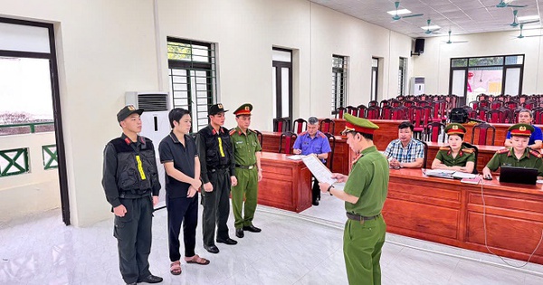 Bắt tạm giam, khám xét nơi ở của Lê Văn Toàn