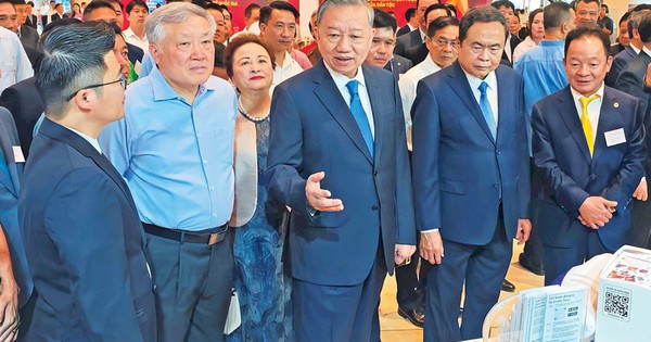 "Bộ tứ trụ cột" giúp Việt Nam cất cánh