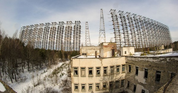 Phát hiện căn cứ tuyệt mật "ẩn náu" trong khu rừng bị nhiễm xạ ở Chernobyl nhờ âm thanh chim gõ kiến