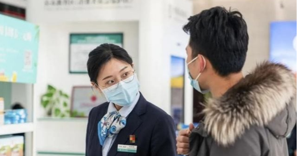 Người phụ nữ gửi tiết kiệm 21,4 tỷ đồng với lãi suất 10%, sau 20 năm con trai đến rút tiền được thông báo: “Sổ tiết kiệm của mẹ anh không có hiệu lực”