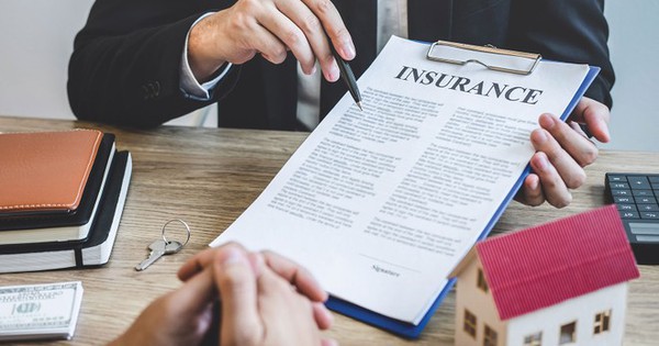 Mua gói bảo hiểm nhân thọ hơn 500 triệu đồng, người đàn ông được thông báo: "Sau 25 năm, số tiền anh nhận về có thể chỉ vài nghìn đồng"