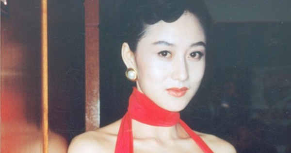 Hoa hậu nắm trong tay 7.000 tỷ, có cuộc sống bí ẩn nhất showbiz là ai?