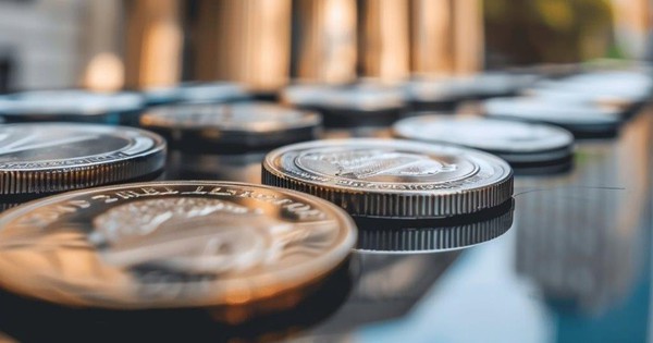 Cuộc đua hút tiền gửi: VPBank, SHB, HDBank bứt ...