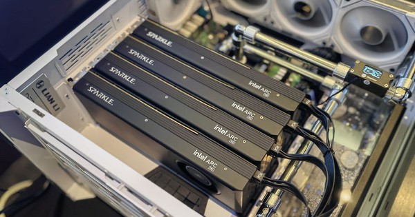 Intel tung card đồ họa 24 GB VRAM, dùng 2 GPU trên 1 card - nhắm thẳng vào AI và đồ họa chuyên sâu?