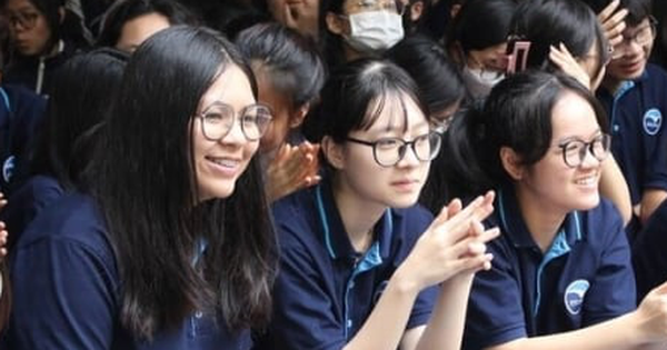 Tỷ lệ 'chọi' vào trường THPT chuyên Ngoại ngữ giảm